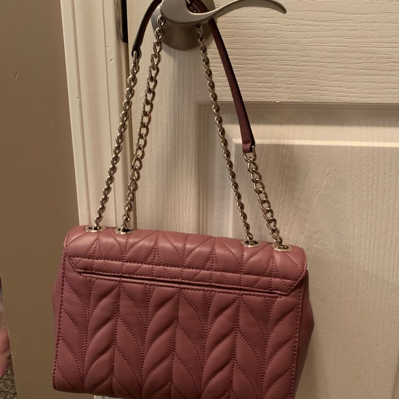 Kate Spade New York quilted handbag/chain strap - Picture 2 of 3